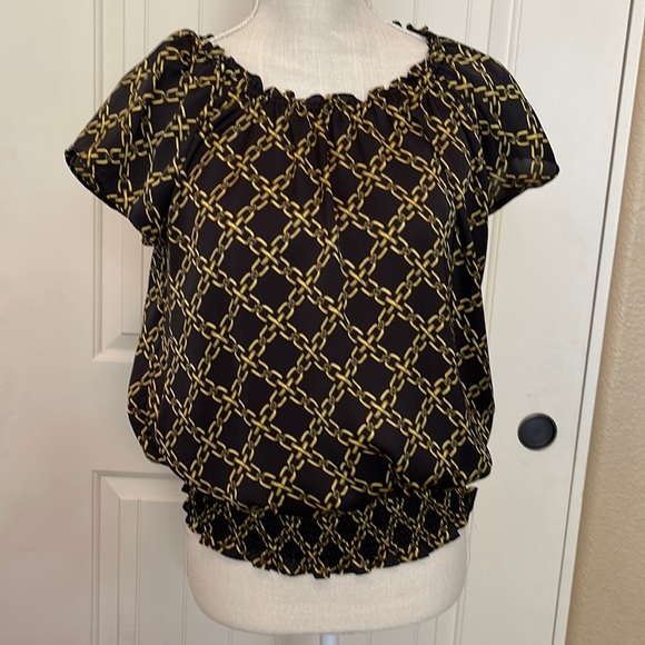 Michael Kors too, EUC. - Picture 1 of 2